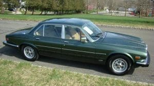 1986JaguarXJ6MoorlandGreen